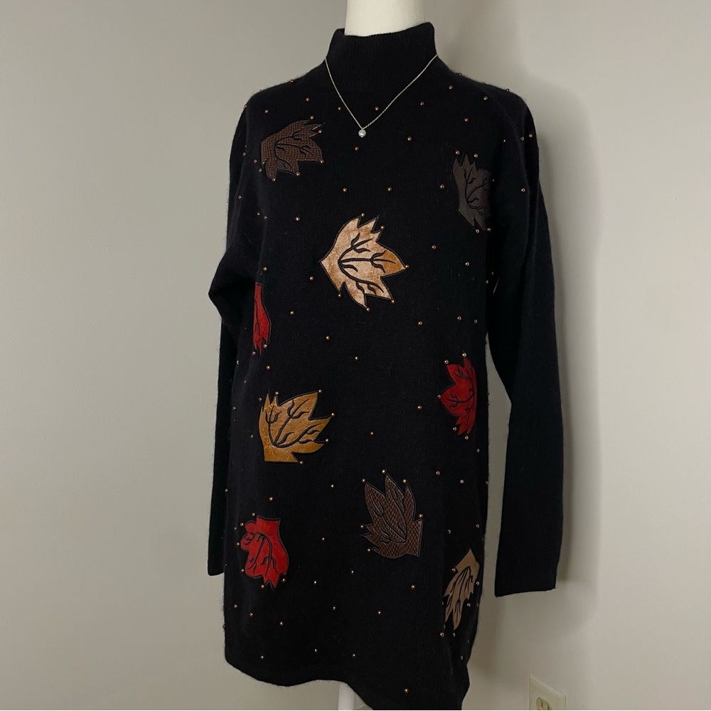 VTG Lambswool Rabbit Fur Beaded Mockneck Sweater Black/Red/Brown Leaves Small